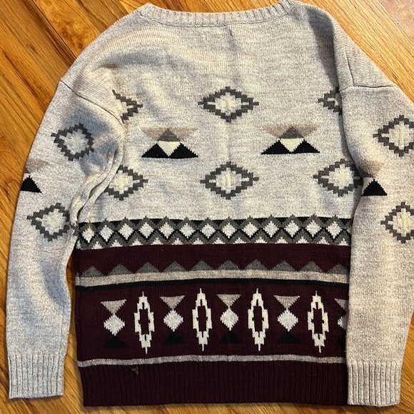 Women’s American Eagle sweater size medium - Picture 3 of 3